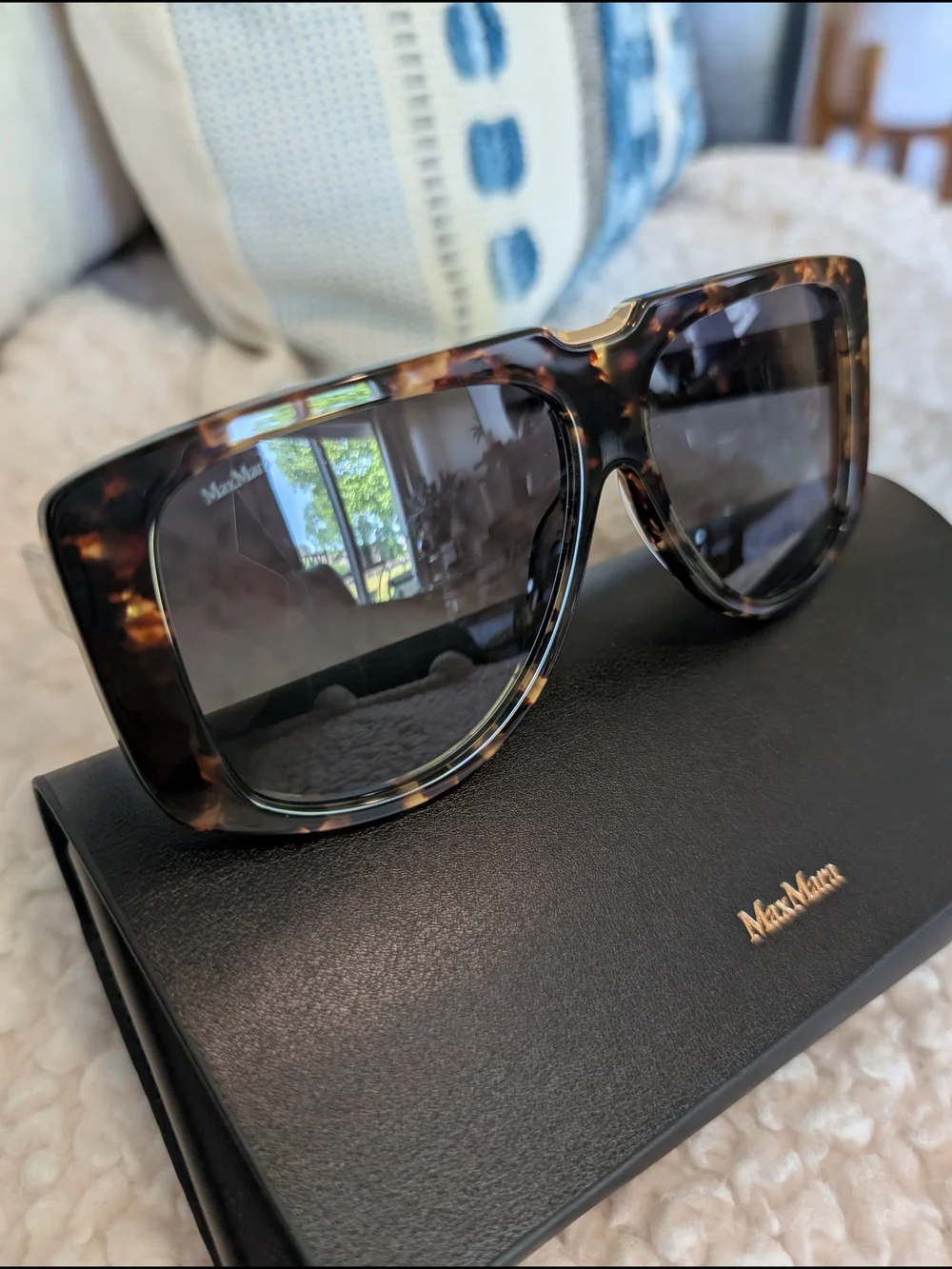 MaxMara Oversized Tortoiseshell Sunglasses - Brown/Black